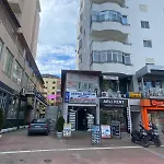 Hamide\'S Apartment